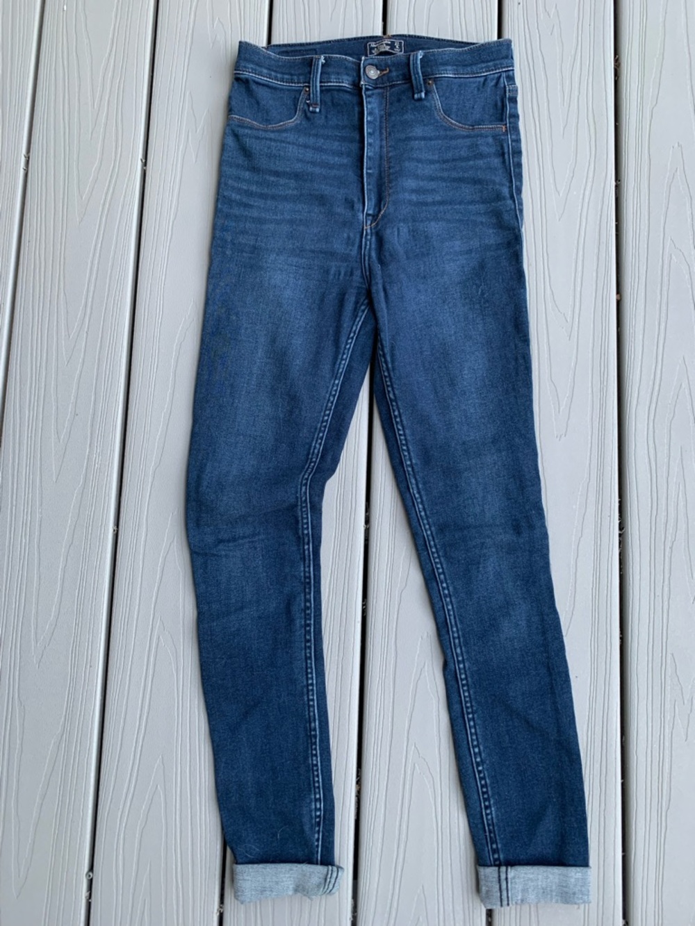 Abercrombie & Fitch Women’s Dark Blue Skinny Jeans